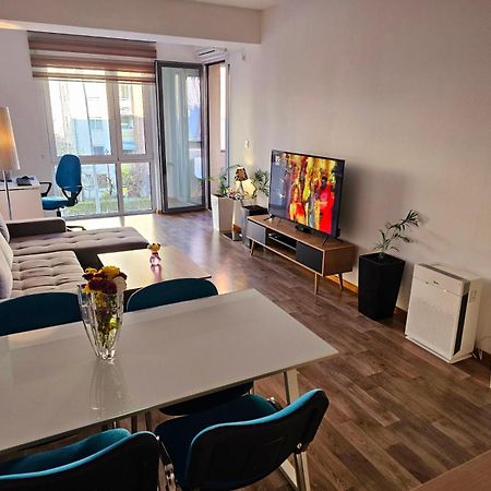 Eva'S Premium Apartments Скопие Екстериор снимка