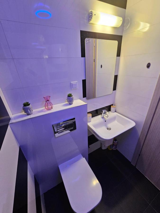 Eva'S Premium Apartments Скопие Екстериор снимка
